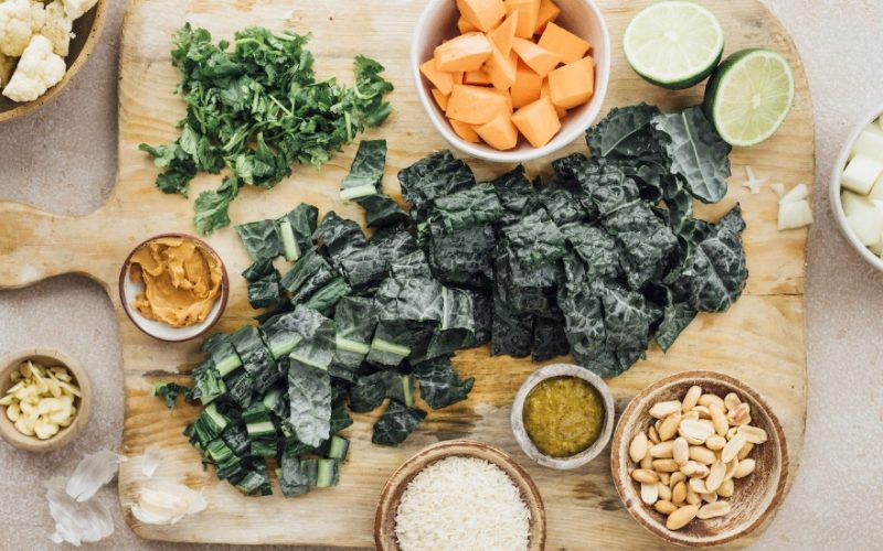 “Eat Like Your Grandma”—A World-Renowned Doctor Shares 8 Cancer-Fighting Foods to Start Eating, STAT!